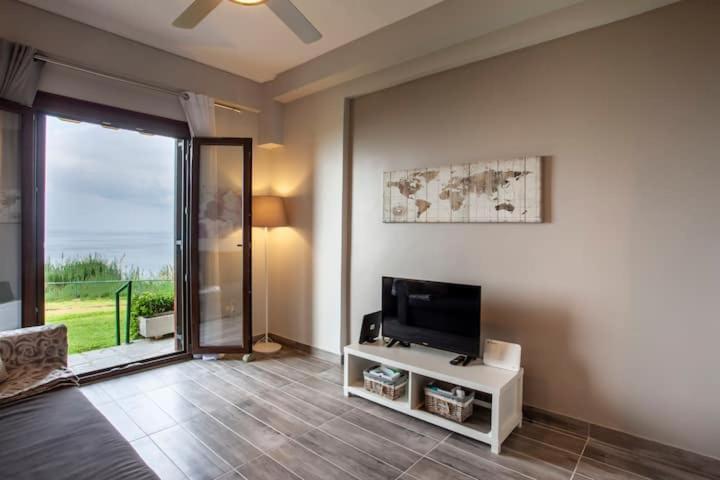 Mola Kaliva Sea View, 100M From The Beach! Luaran gambar