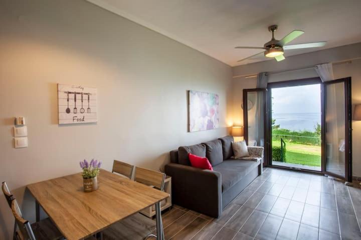 Mola Kaliva Sea View, 100M From The Beach! Luaran gambar