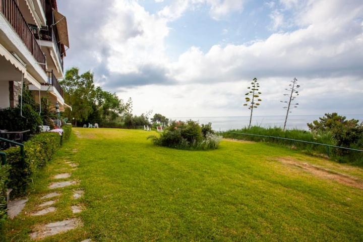 Mola Kaliva Sea View, 100M From The Beach! Luaran gambar