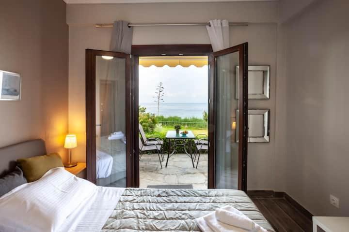Mola Kaliva Sea View, 100M From The Beach! Bilik gambar